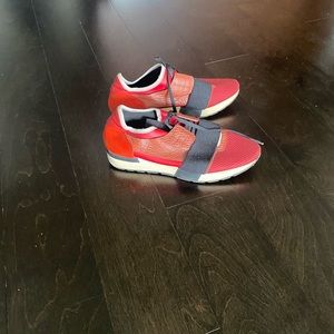Balenciaga race runners